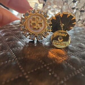 MOONDANCE CRYSTAL STUD EARRINGS